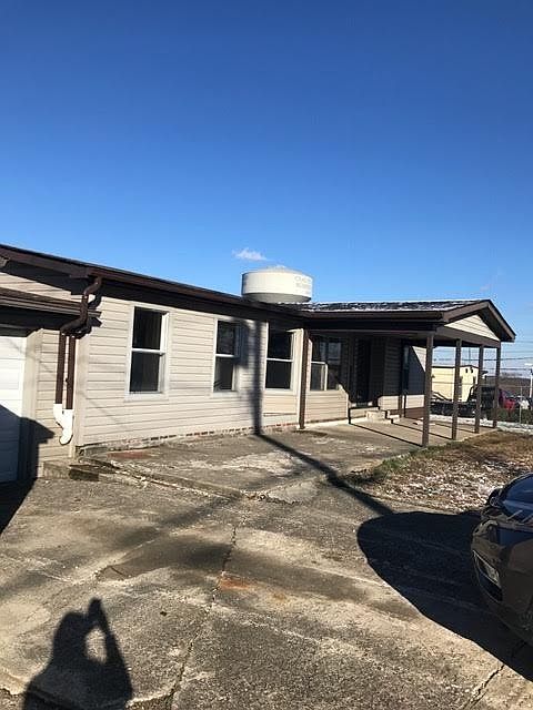 1st image of 128 Duffel Ln