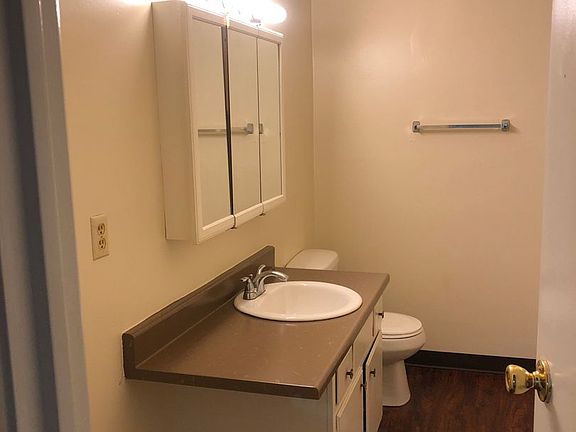 5th image of 333 Maplewood Dr APT 203