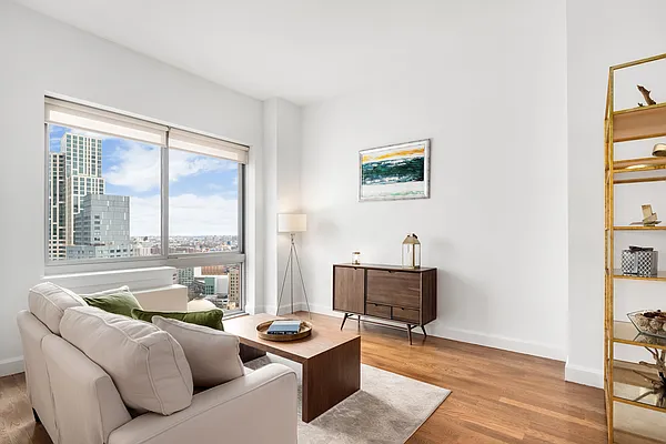 Rented by Compass | media 67