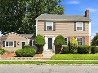 77 Ausdale Rd, Cranston, RI 02910