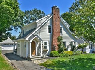 4 Madison Hts, Wyckoff, NJ 07481