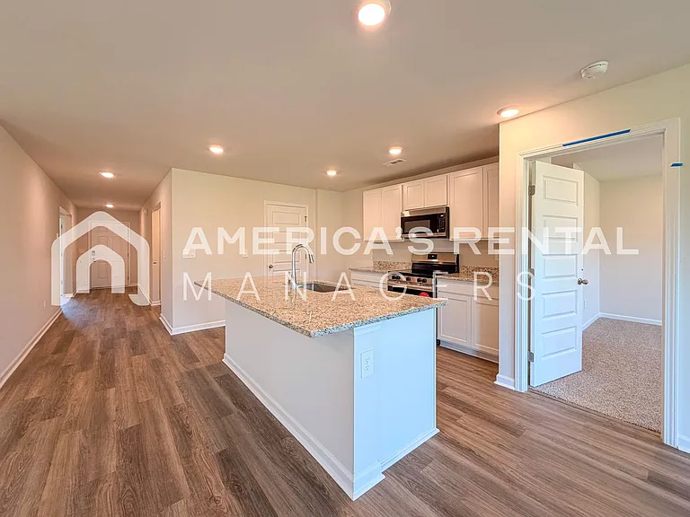 9909 Sequoyah Cove Dr SE — Photo 16