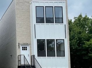 1058 N Central Park Ave #G, Chicago, IL 60651