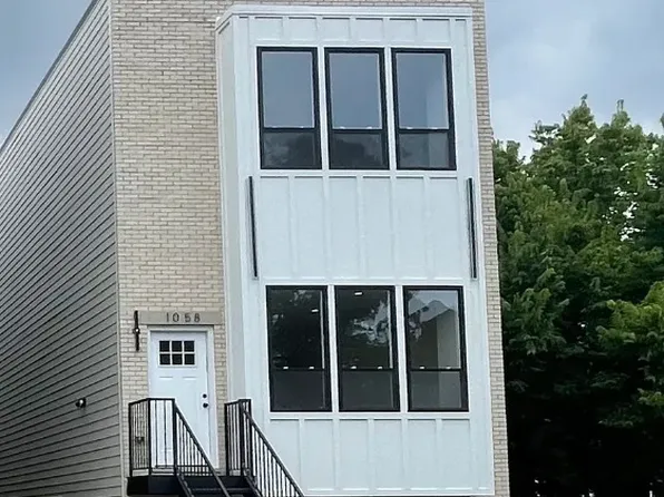 1058 N Central Park Ave #G, Chicago, IL 60651