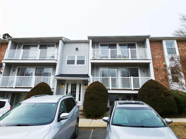 503 Palmtree Dr APT 8, Gaithersburg, MD 20878