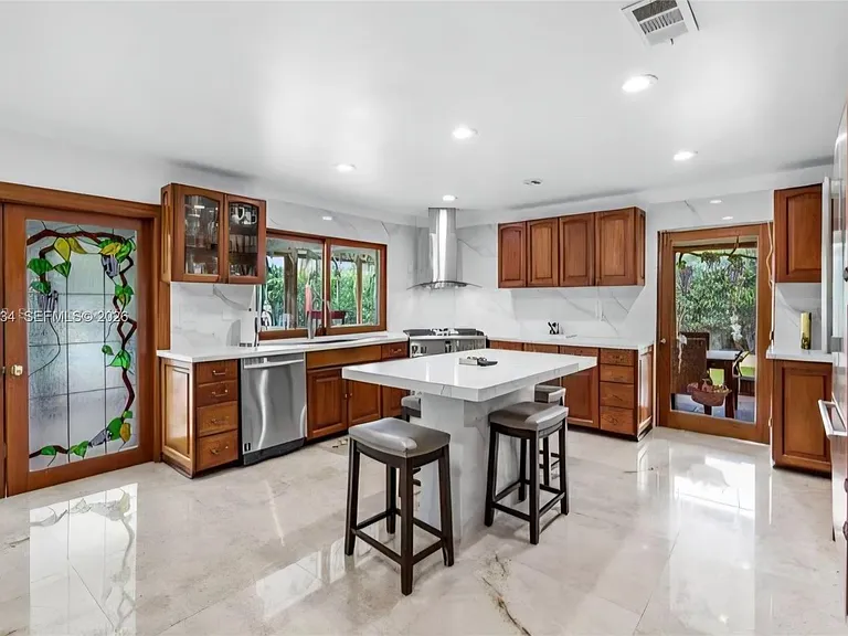 3420 SW 129th Ave — Photo 6