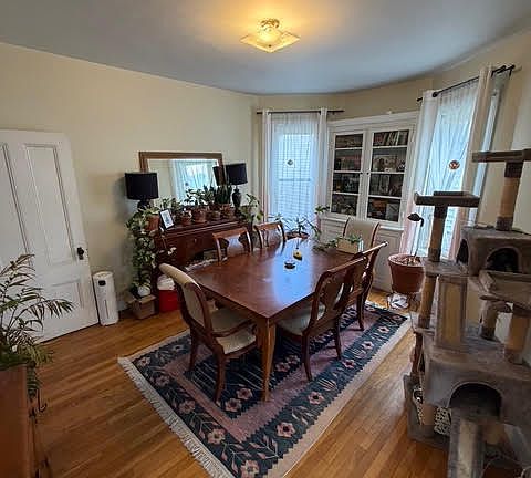 3rd image of 12 Anson St #3