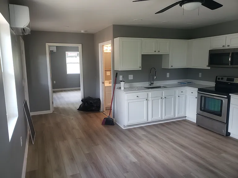 203 Sunset St #A — Photo 7
