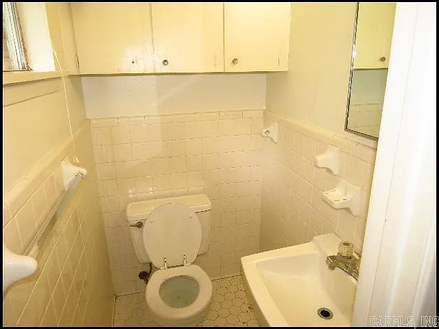 2619 Montreal Dr — Photo 8