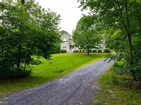 2nd image of 89 Fairview Cir