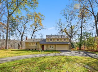 4 Orchard Dr, Redding, CT 06896