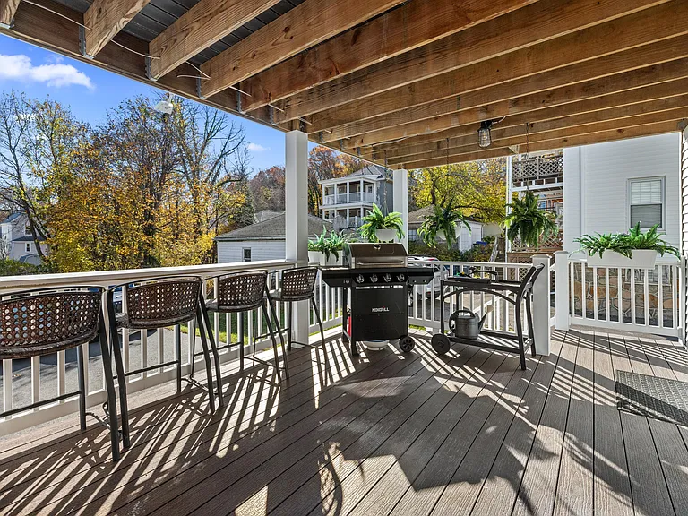 11 Hillview Ave #1 — Photo 29