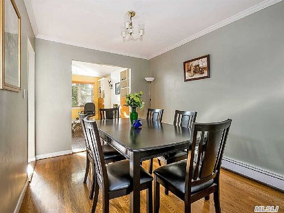 3rd image of 26 Canyon Ln