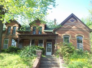 1215 E Morgan St, Boonville, MO 65233
