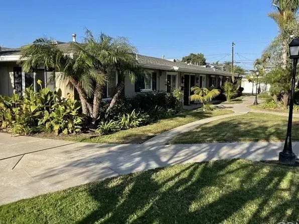 1741 Tustin Ave APT 3A, Costa Mesa, CA 92627