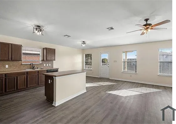 17917 Violet Ln — Photo 6
