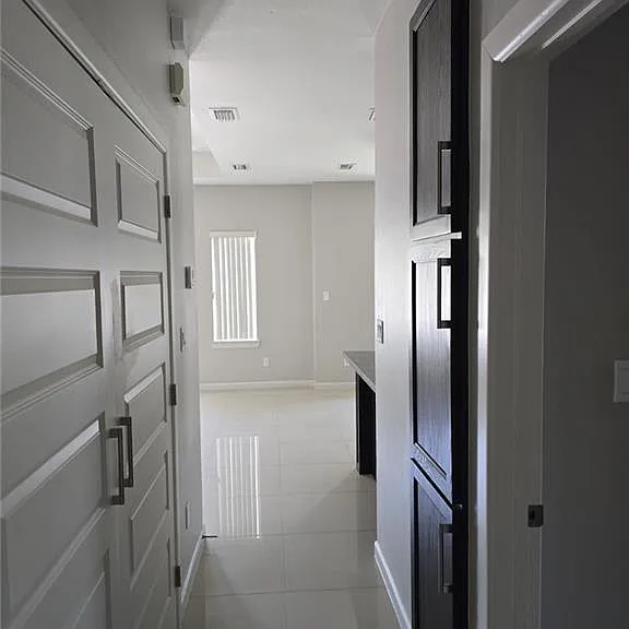 900 E La Cantera Ave #3 — Photo 11