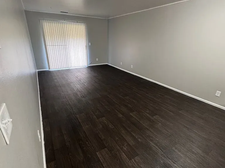 Eastridge — Photo 17