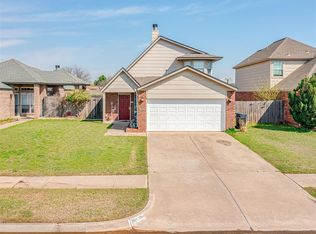 1011 SW 22nd St, Moore, OK 73170