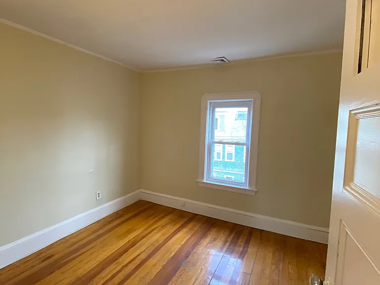 24 Holyoke Rd #1 — Photo 8