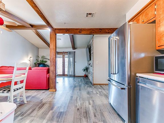 5th image of 4724 Koelsch Dr