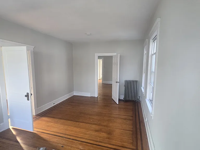 239 Hamilton St #B — Photo 17