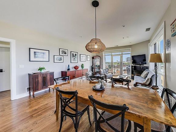5th image of 1444 N Orleans St APT 7A