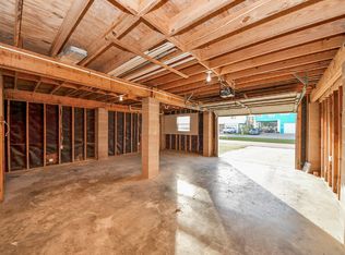 129 Tarpon St, Bayou Vista, TX 77563