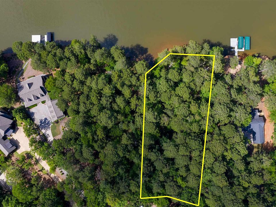 1st image of 1570 Dogwood Dr