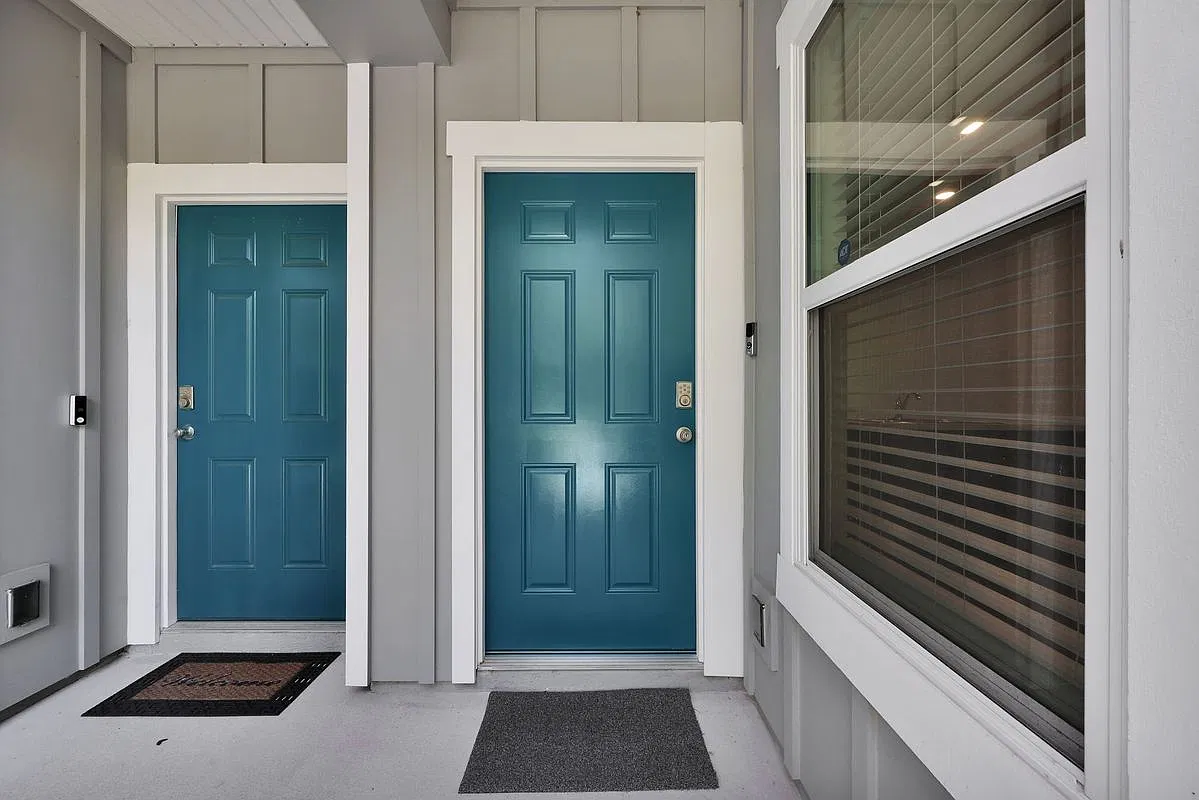 2 bed, 2.5 bath, 1210 sqft, $1,795 — Photo 2