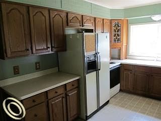 3rd image of 22368 Woodstock Ct