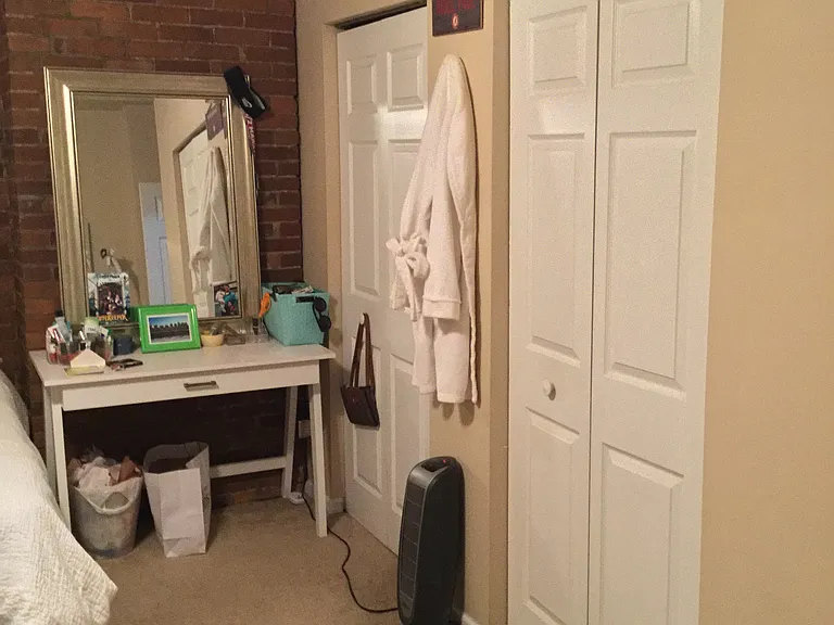 2211 Sarah St #2 — Photo 7