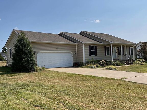 2nd image of 88 Washington Dr