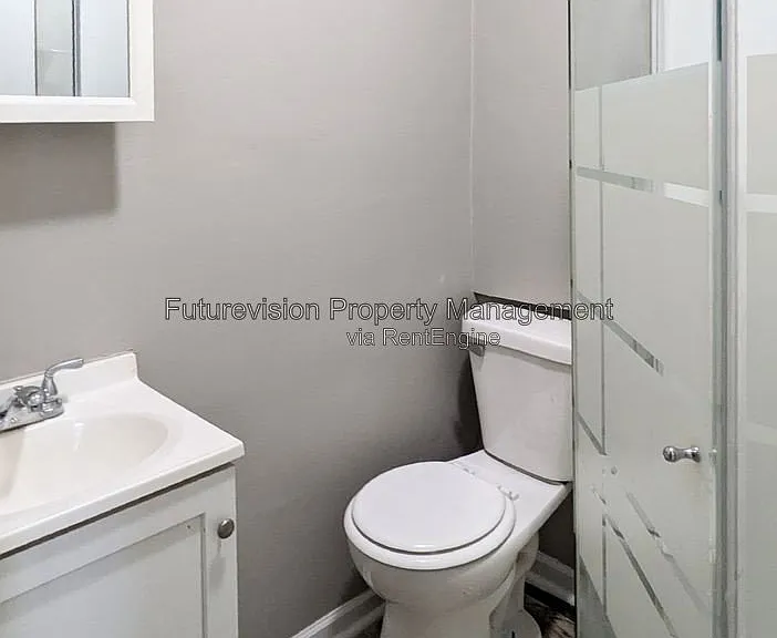 832 Richards St #2E — Photo 4