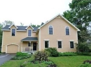 22 Pleasant St, Concord, MA 01742