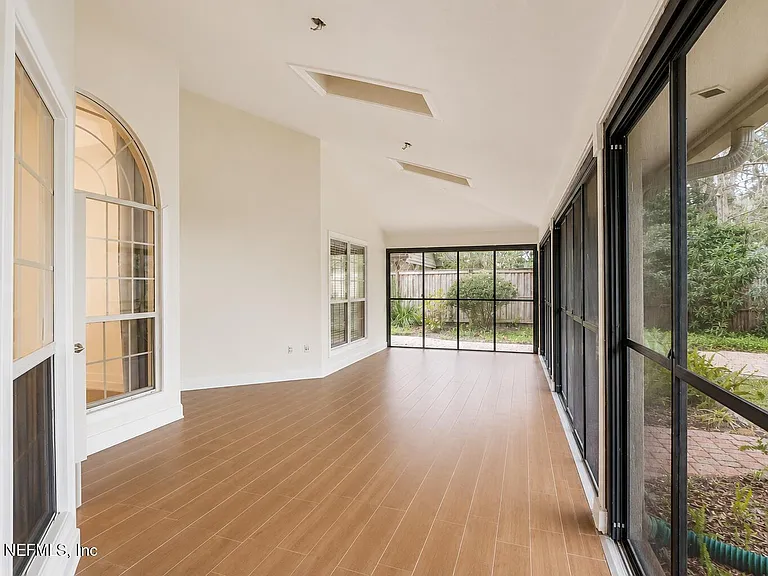 2569 Scott Mill Dr S — Photo 32
