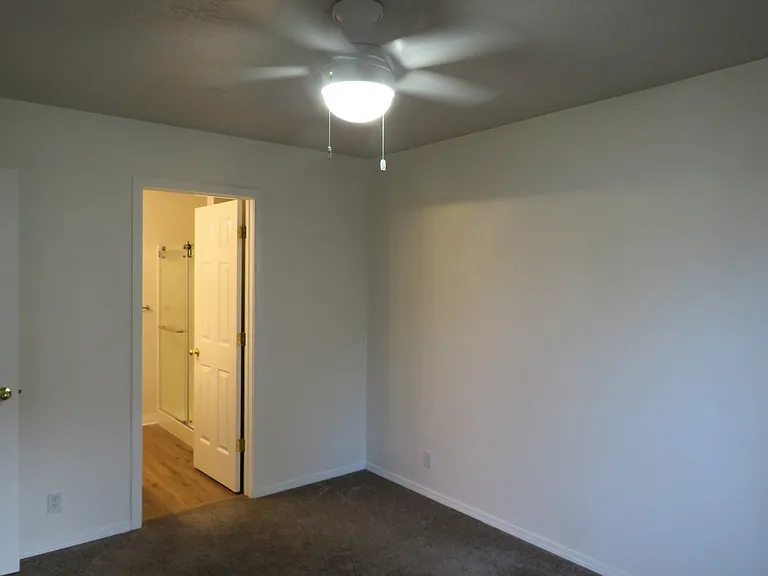 2112 S Longmont Ave — Photo 5