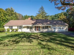 44 Hurdle Fence Dr, Avon, CT 06001