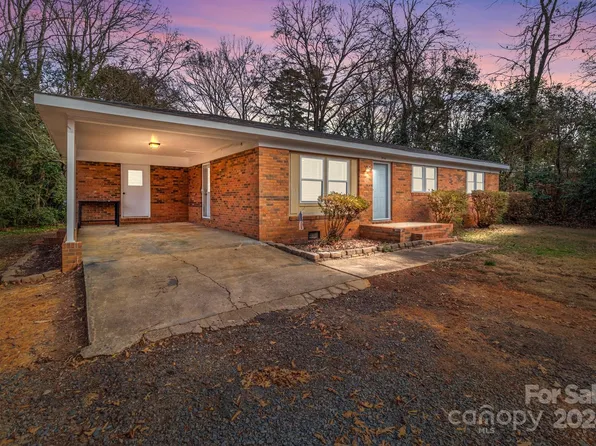 304 Shady Ln, Norwood, NC 28128