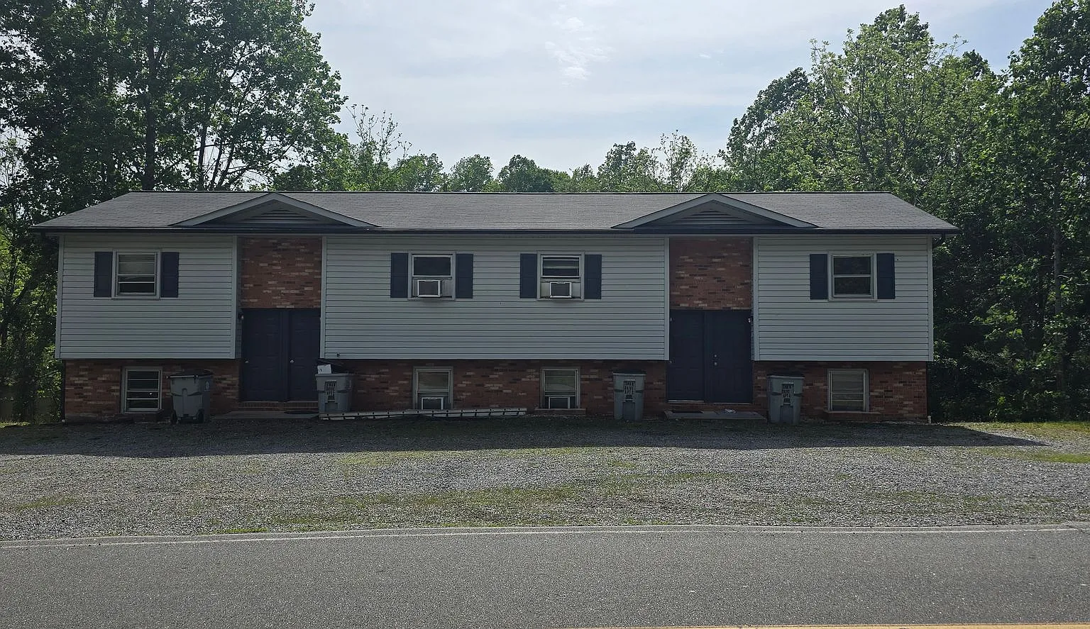 1914 Swan Drive — Photo 1