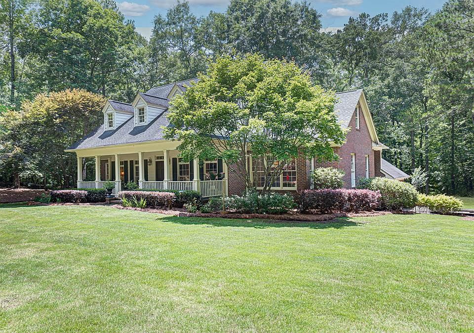 1st image of 602 Hickory Creek Dr