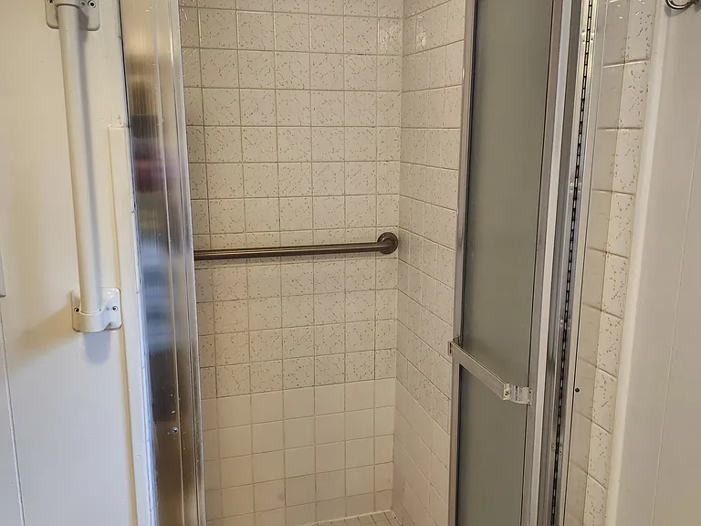 2415 1/2 Woodland Ave #B — Photo 16