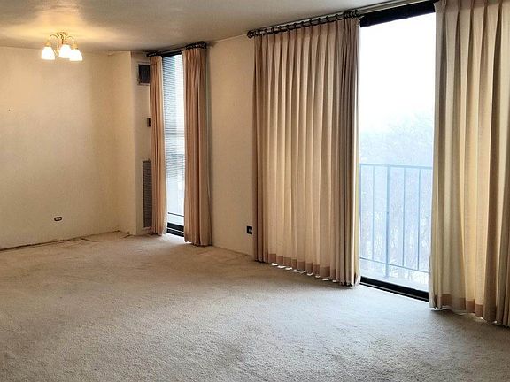 3rd image of 1800 7th St APT 8E