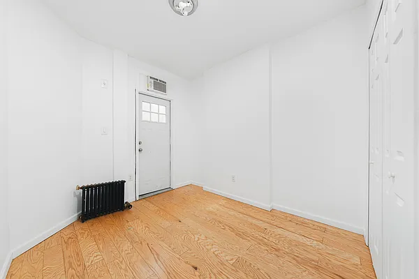 Rented by REAL New York | media 6