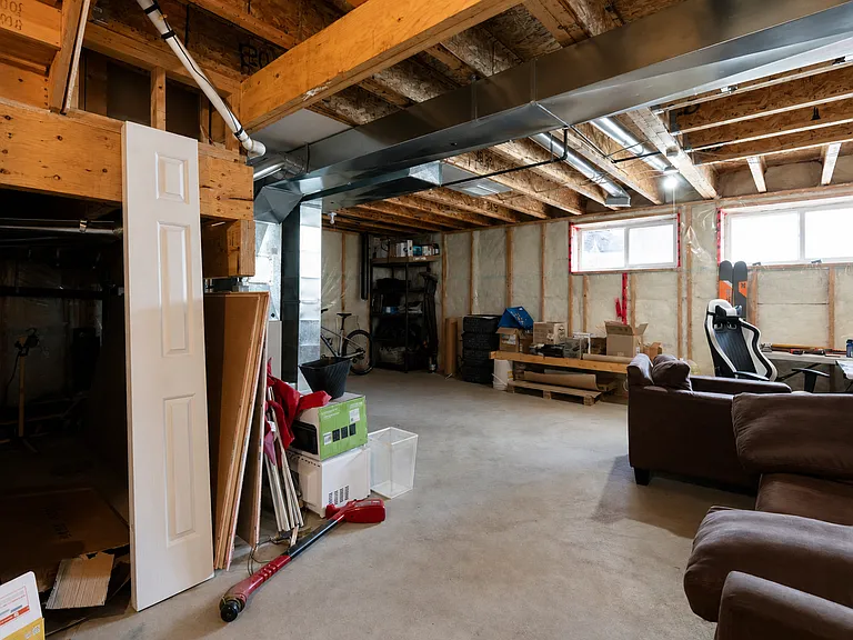 149 Cougar Plateau Way SW — Photo 20