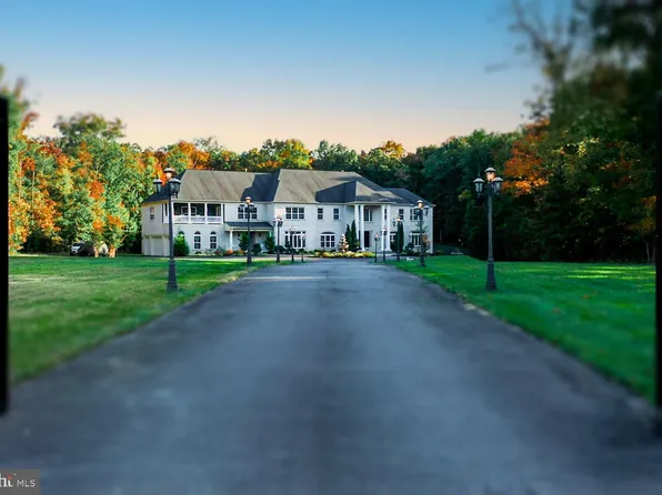 11721 Washington St, Fairfax, VA 22030