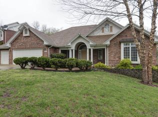 2405 S Forrest Heights Ave, Springfield, MO 65809