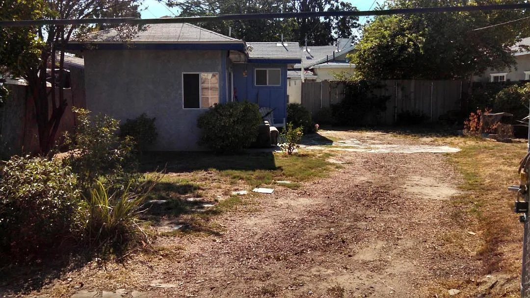 13071 5th St photo 1