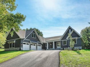 694 Wentworth Ave, Saint Paul, MN 55118