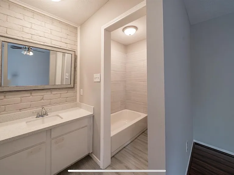 7056 Jetty Ln — Photo 5